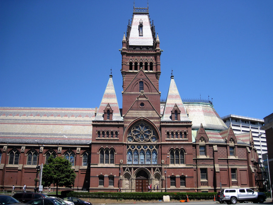Harvard’s $42bn endowment fund to end investment in fossil fuels